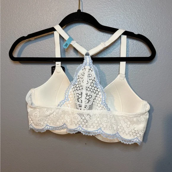 Maidenform Cream Lace Racerback T-Shirt Bra - Picture 2 of 4